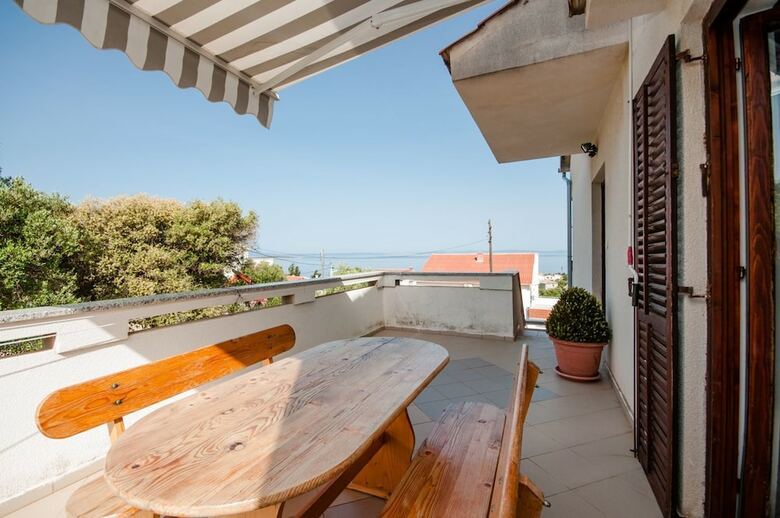Apartments Josip