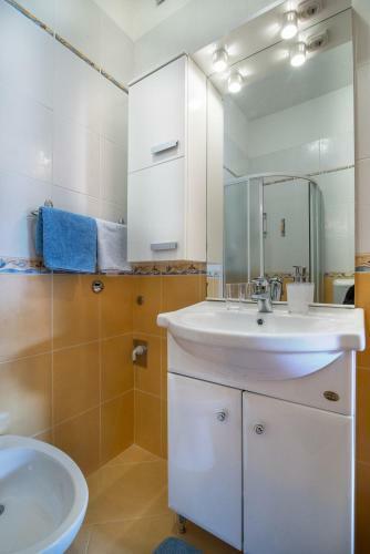 Hostal Apartments Luci And Kety