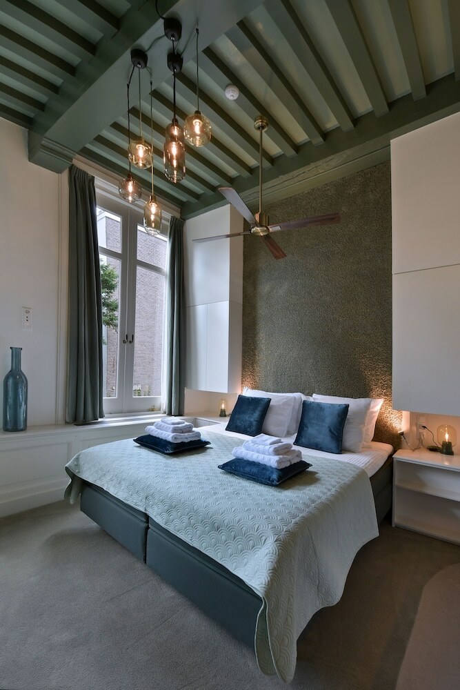 Bed & Breakfast The Place 2 Bnb