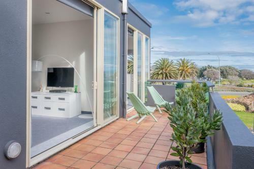 Apartment 4a - By The Beach