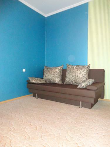 Apartamenty Na Priborostroitelnoy 10