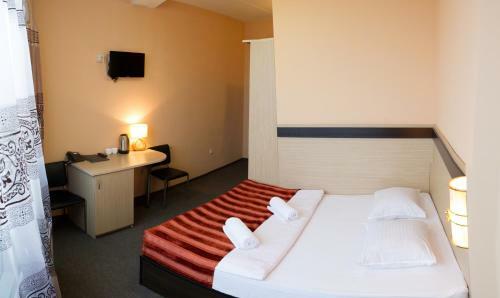 Hotel Business Life