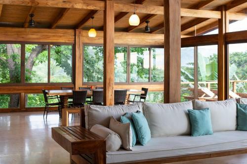Spacious & Cozy Villa Melody