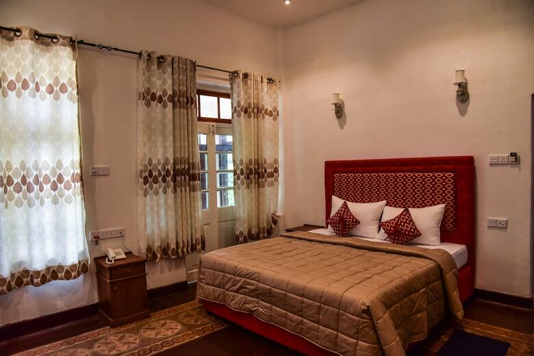 Grand Peak Tea Garden Hotel