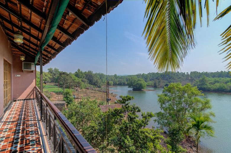Hotel Shantai By The Lake