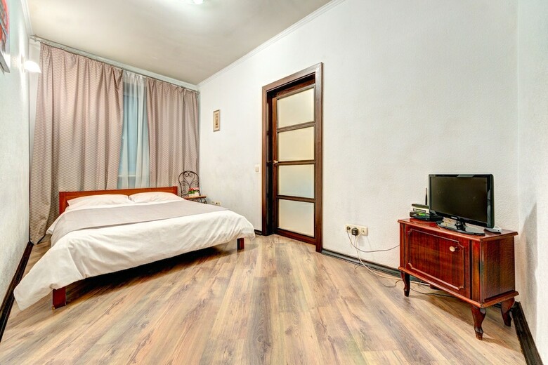 Apartment Lva Tolstoho