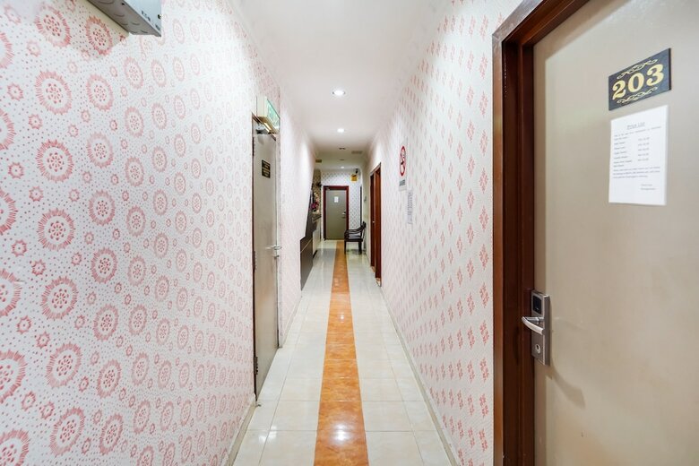 Hotel Oyo 44058 Motel Sre Bayam