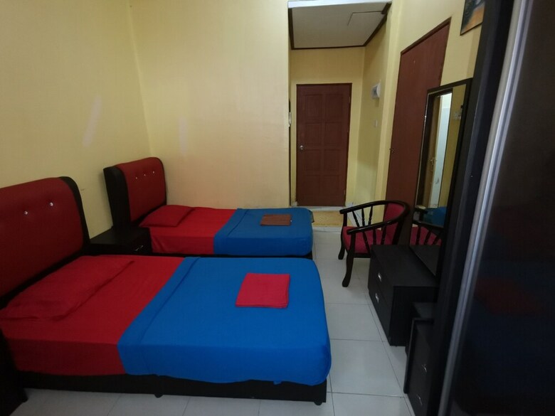 Oyo 89819 Raz Hotel Kelulut