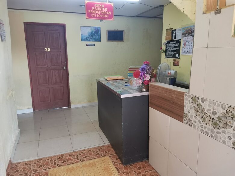 Oyo 89819 Raz Hotel Kelulut
