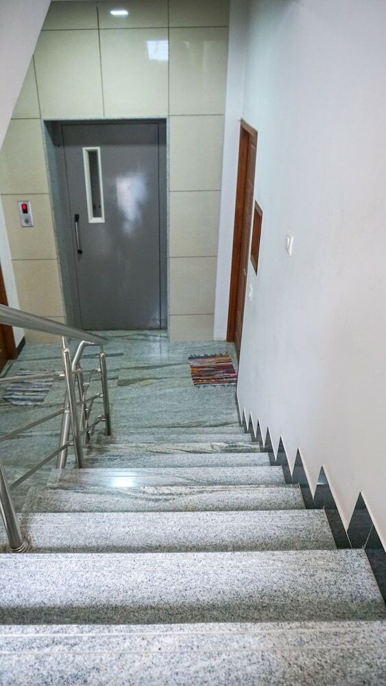 Hotel Cts Inn
