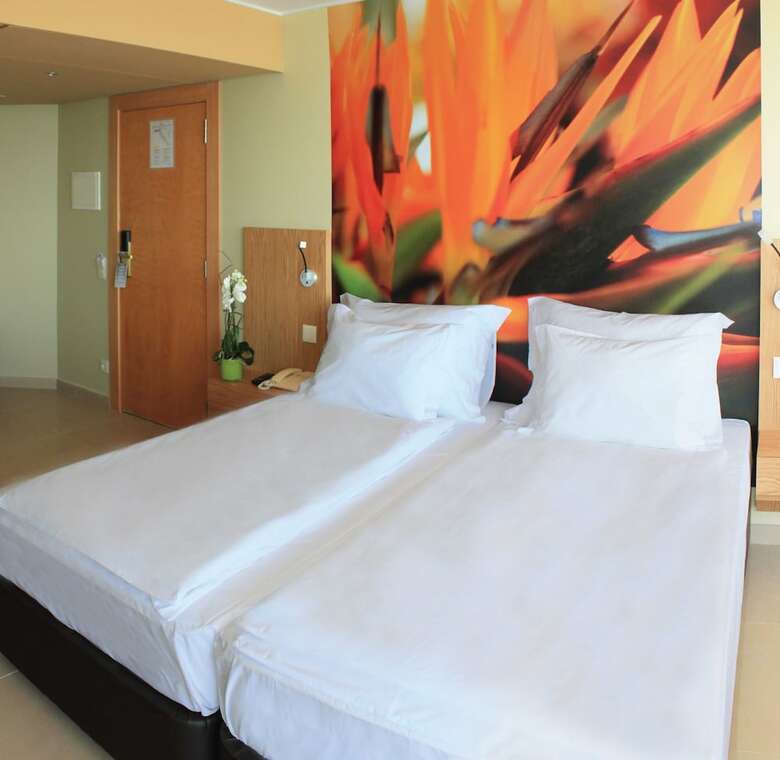 Four Views Oasis Hotel