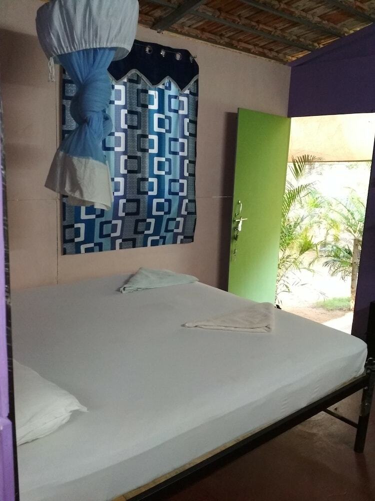 Hotel Saturn Beach Cottage