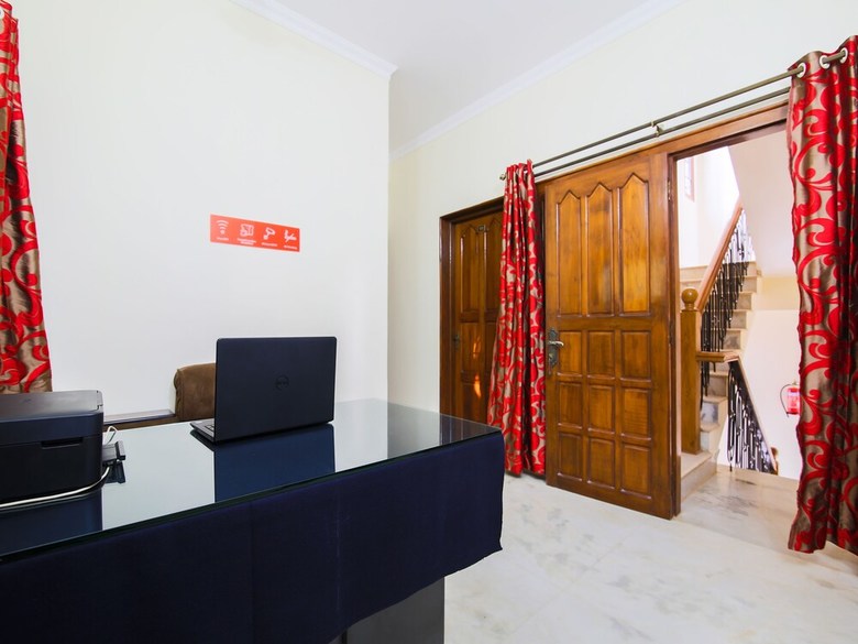 Hotel Oyo 4247 Pande Residency
