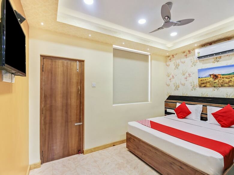 Oyo 36072 Hotel Silver Inn