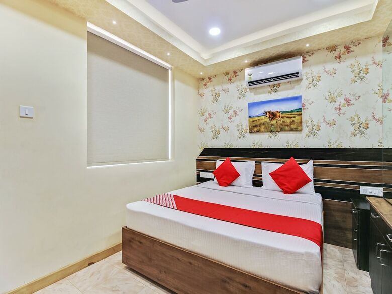 Oyo 36072 Hotel Silver Inn