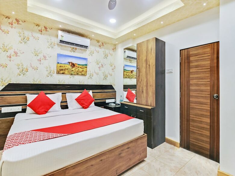 Oyo 36072 Hotel Silver Inn