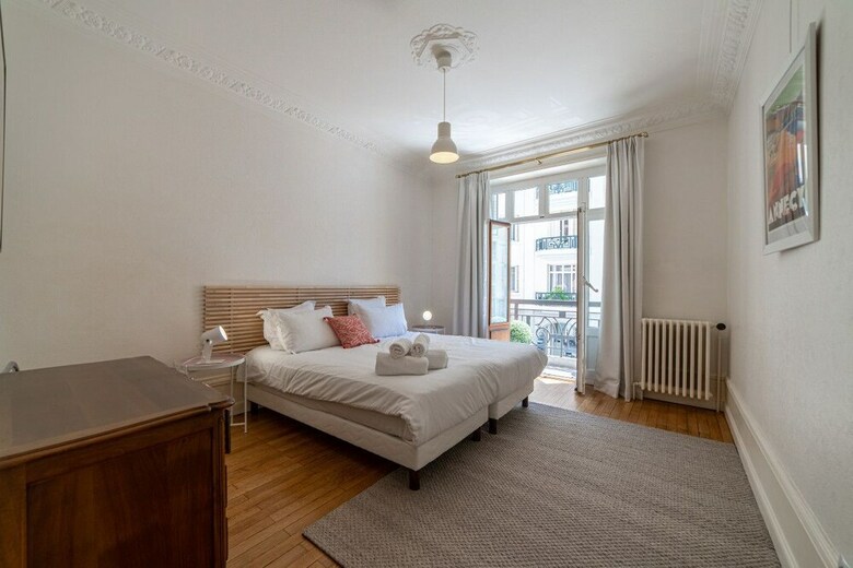 La Perle D'annecy Private Apartment
