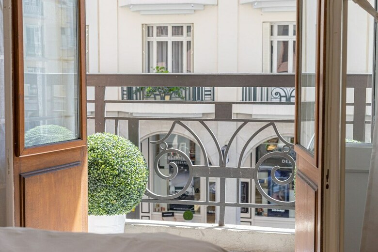 La Perle D'annecy Private Apartment