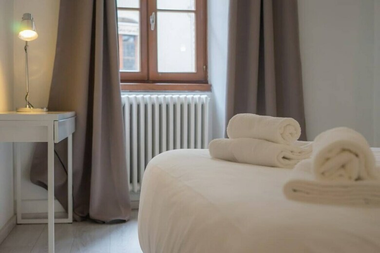 Le Thiou Private Apartment Old Town