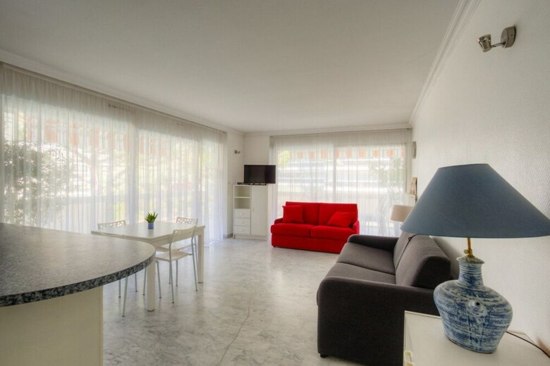 Les Lauriers Private Apartment