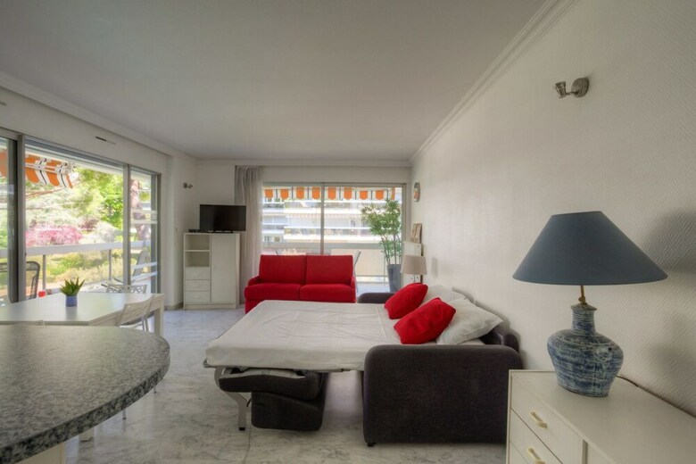 Les Lauriers Private Apartment