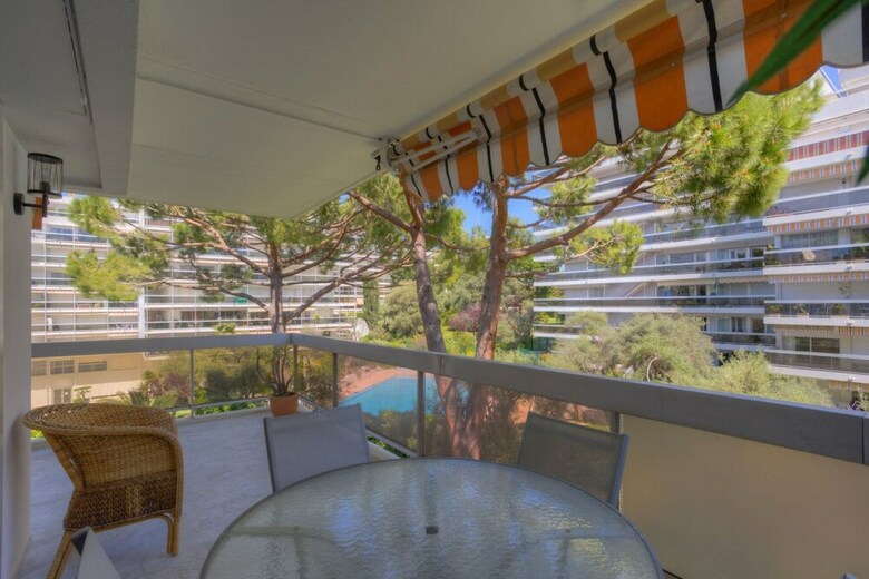 Les Lauriers Private Apartment