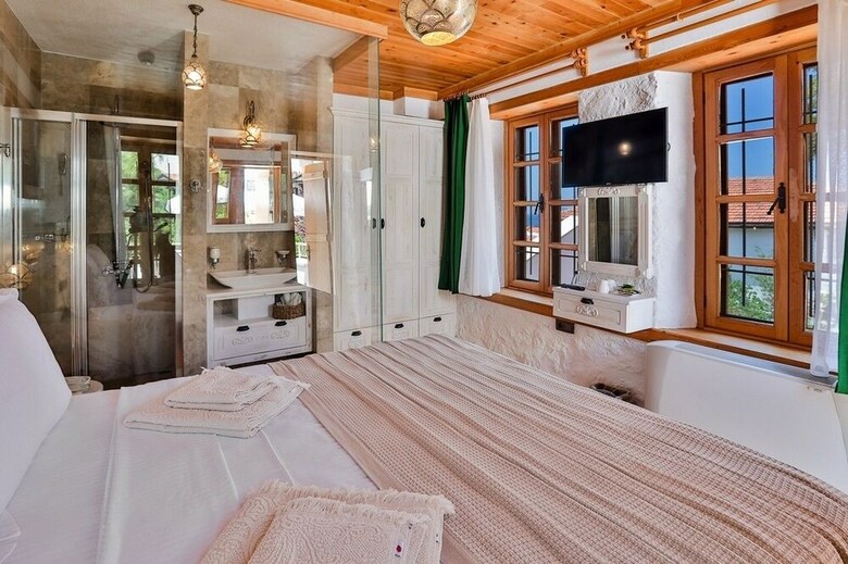 Hotel Pier House