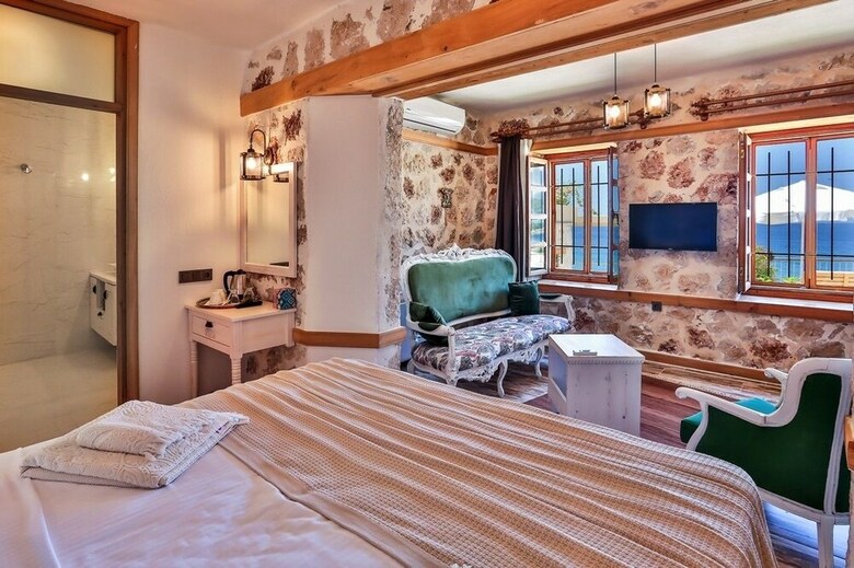 Hotel Pier House
