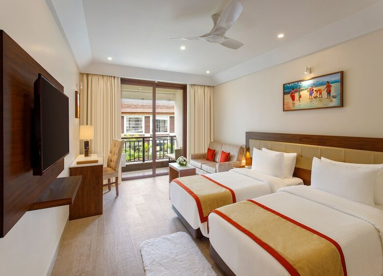 Hotel Sobit Sarovar Portico