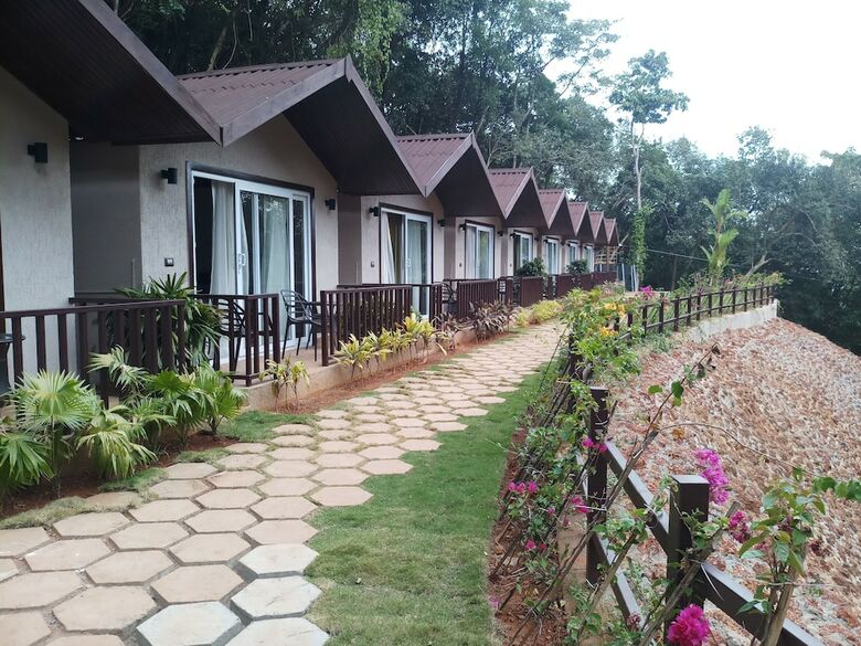 Hotel Stone Wood Nature Resort