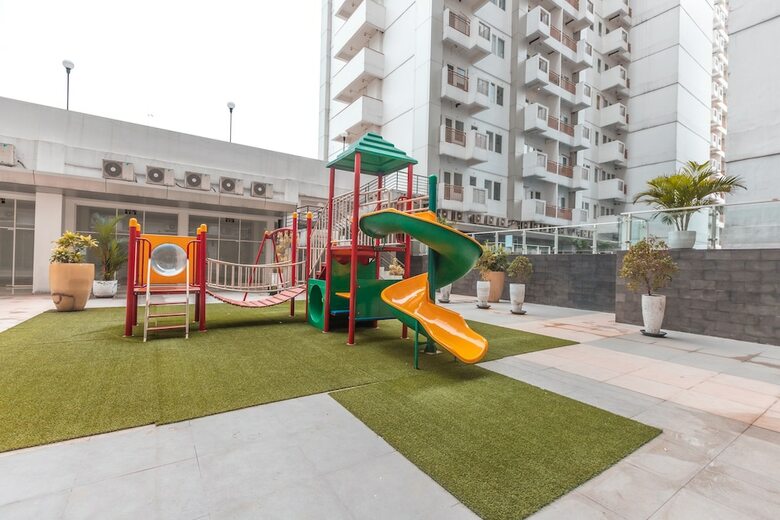 Hostal Oyo 1948 Apartement Sentul Tower