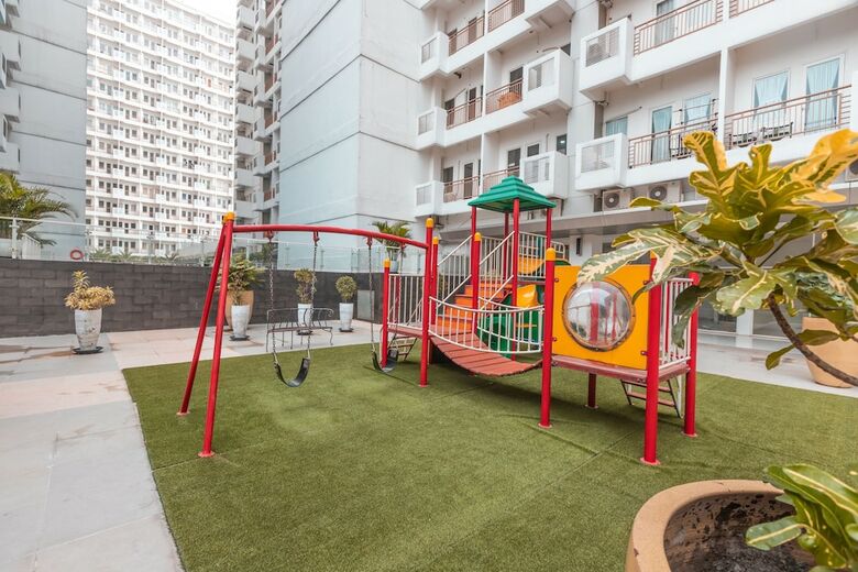Hostal Oyo 1948 Apartement Sentul Tower
