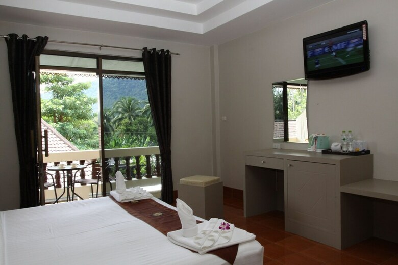 Hotel Tropical Palm Resort