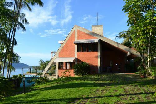 Casa Com Vista Para O Mar Em Ubatuba