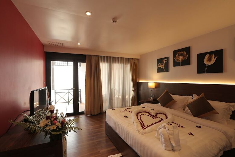 Bt Bay Hotel Ngapali