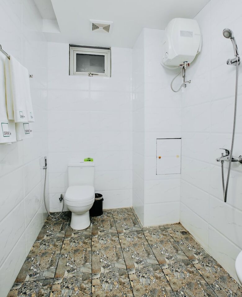 Hostal Serene Stays Hotel