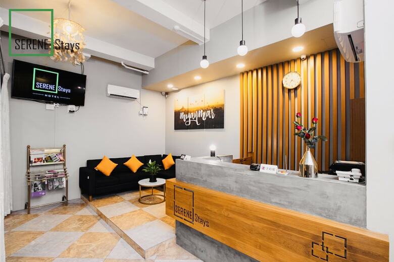 Hostal Serene Stays Hotel
