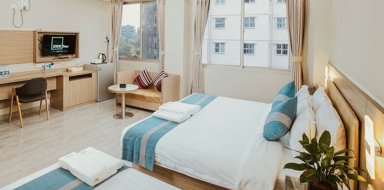 Hostal Serene Stays Hotel