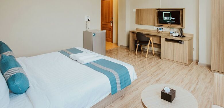 Hostal Serene Stays Hotel