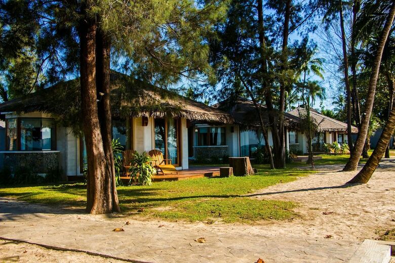 Hotel Pristine Mermaid Resort