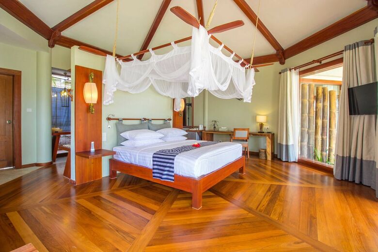Hotel Pristine Mermaid Resort