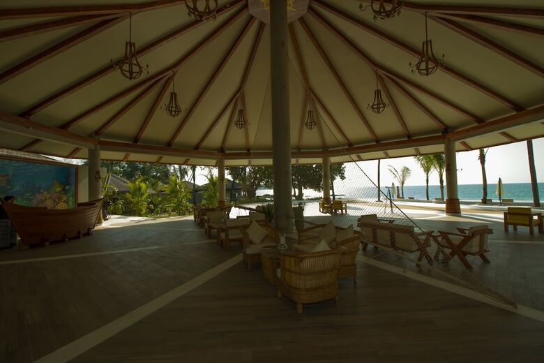 Hotel Pristine Mermaid Resort
