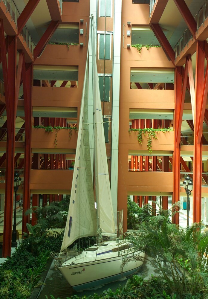 Holiday World Village Hotel