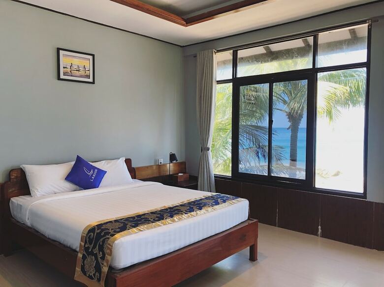 Hotel Lagoon Ngapali Beach Lodge