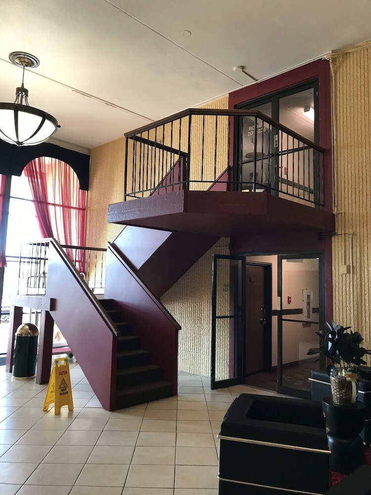 Hotel Crookston Inn And Convention Center