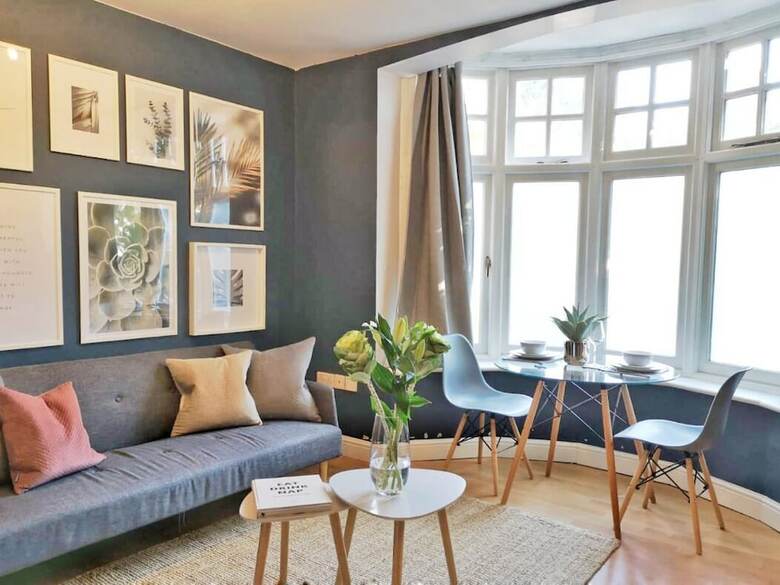 Charming  Oxford Apartments