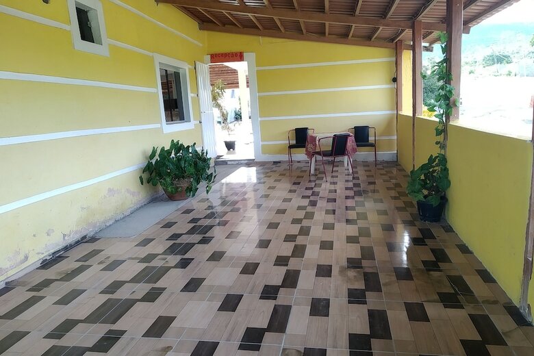 Hotel Oyo Pousada Fl�rida