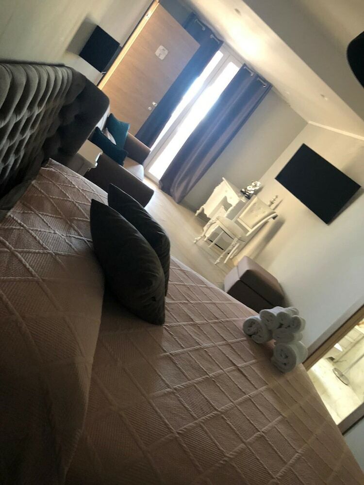 Hotel Incanto Luxury Rooms