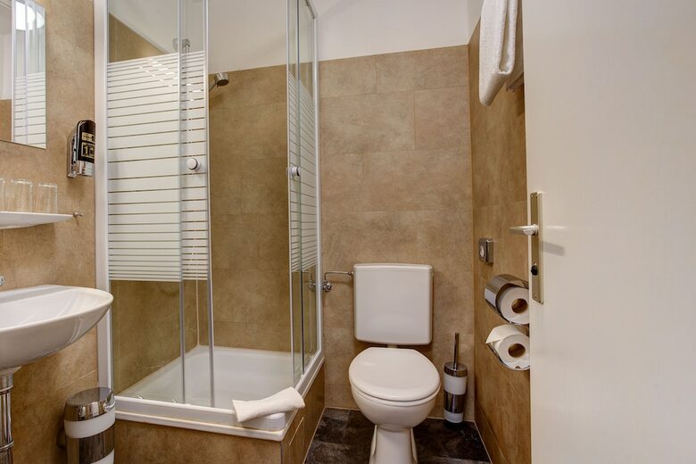 Best Western Ambassador Hotel