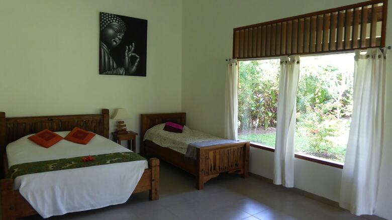 Hotel Rumah Kita